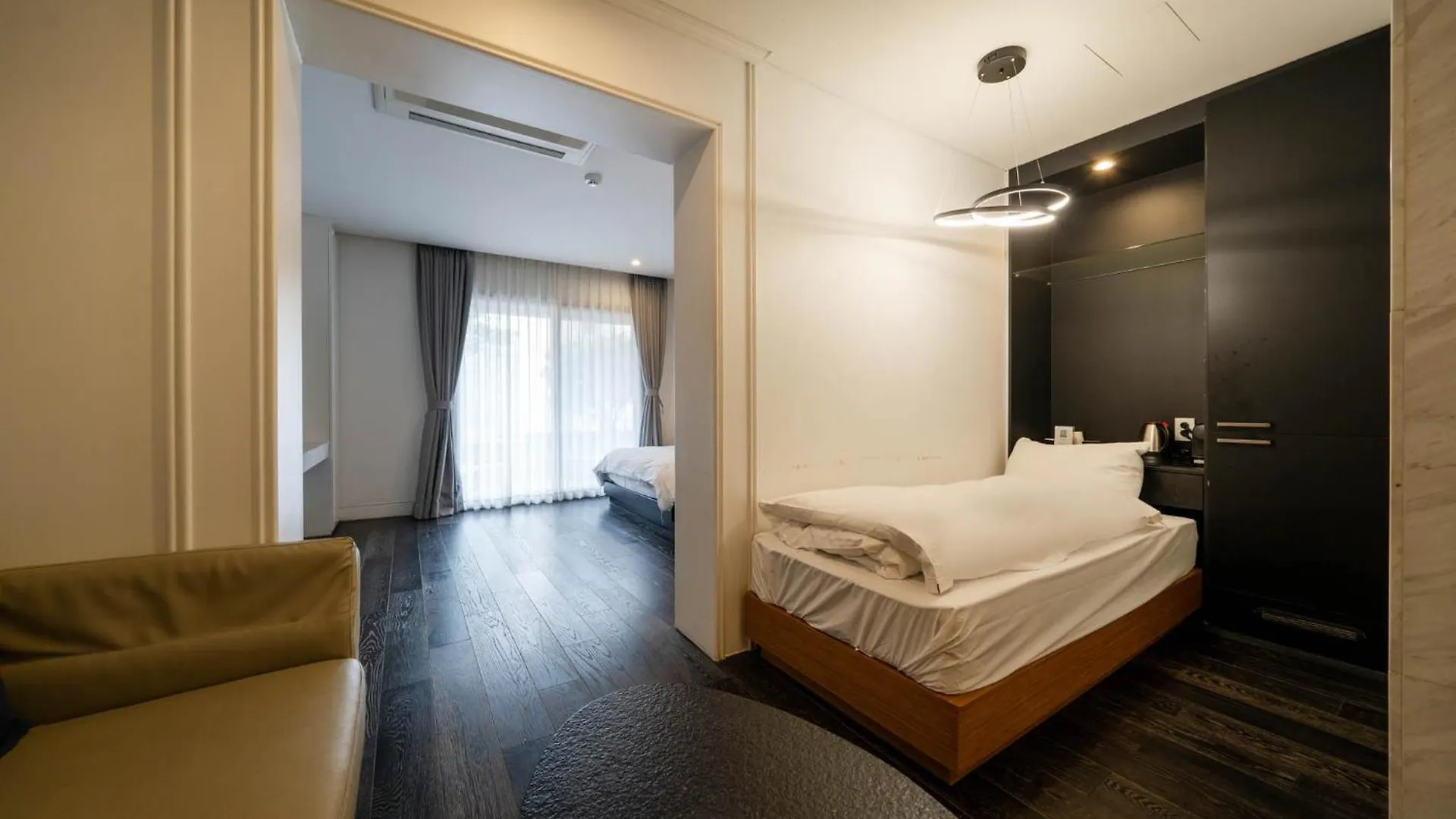 Amare Hotel Jongno Seoul 2*,  South Korea