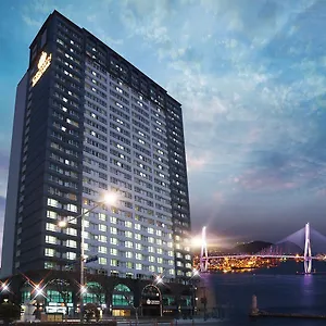 Hotel Crown Harbor ****