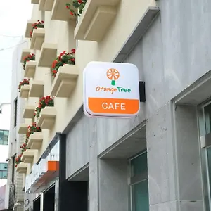Hotel Orange Tree **