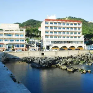 Hotel Blue **