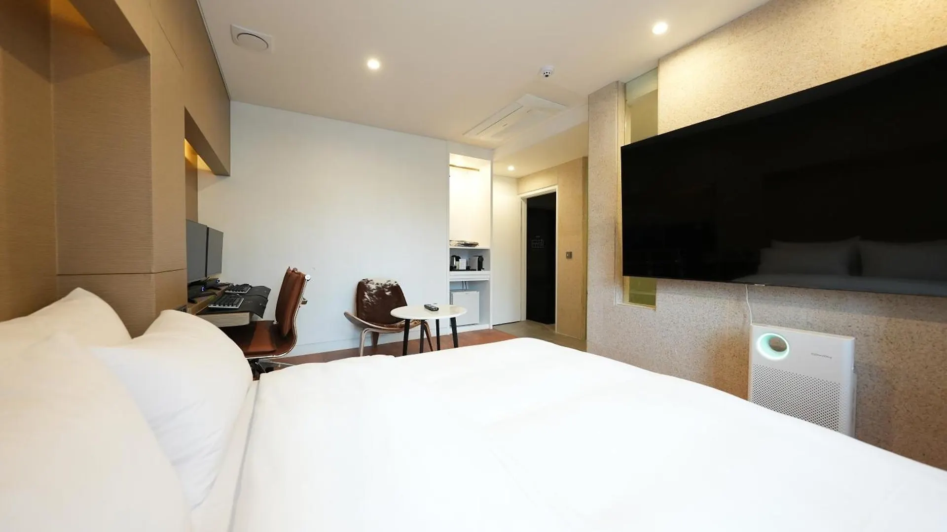 Amare Hotel Jongno Seoel 2*,