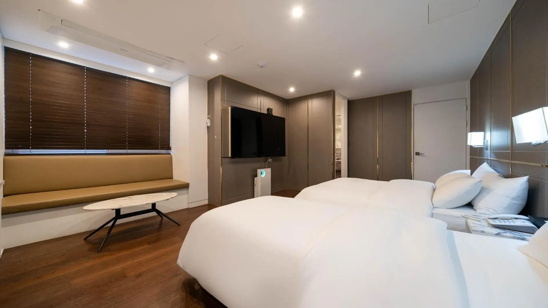 Amare Hotel Jongno Σεούλ 2*,